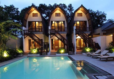 Swimming Pool Mojo Resort