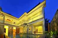 Kolam Renang Oxy House Bali