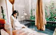 Kolam Renang 6 18 Suite Villa Loft by AMITHYA