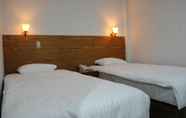Bedroom 6 Royal Parbina Hotel