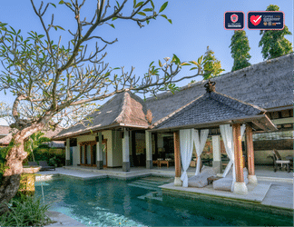 Exterior 2 Maya Sayang Pool Villa & Spa