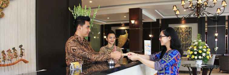 Lobi Narita Hotel Surabaya