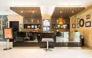 Lobi 6 Prime Royal Boutique Hotel Surabaya