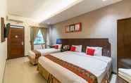 Bedroom 5 D'Fresh Hotel & Resto Manage by Ascent Malang