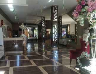 ล็อบบี้ 2 The Belagri Hotel And Convention Sorong