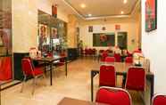 Restoran 4 Avi Hotel Surabaya