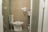 Toilet Kamar The Salis Hotel