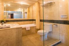 객실 내 욕실 Twin Plaza Hotel