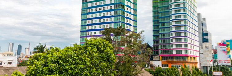 로비 Twin Plaza Hotel