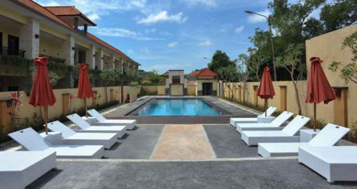 Swimming Pool Bali Mega Hotel