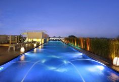 Hồ bơi 3 Mega Boutique Hotel & Spa