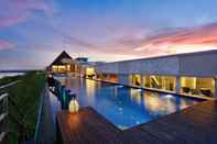 Kolam Renang Mega Boutique Hotel & Spa