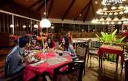 Restoran 6 Klub Bunga Butik Resort