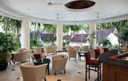 Bar, Cafe and Lounge 2 Aryaduta Lippo Village