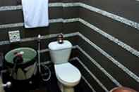 Toilet Kamar Ameera Boutique Hotel