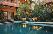 Swimming Pool 2 Mawa House Ubud by Pramana Villas