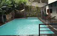 Swimming Pool 2 Hotel Augusta Lembang