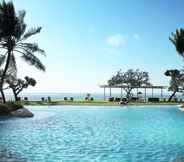 สระว่ายน้ำ 3 Hotel Nikko Bali Benoa Beach