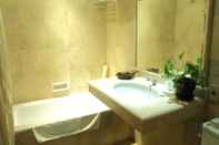 In-room Bathroom Narita Hotel Tulungagung