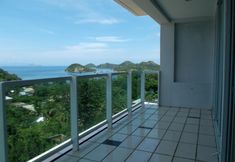 Bedroom 3 L Bajo Hotel Komodo