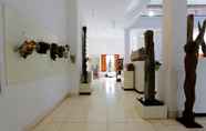 Lobby 4 Alam Puri Art Museum Villa