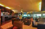 Quầy bar, cafe và phòng lounge 4 Candiview Hotel Semarang