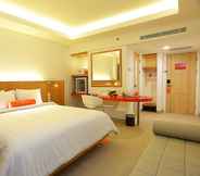 Kamar Tidur 7 HARRIS Hotel Kuta Galleria