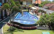 Swimming Pool 2 Grand Sinar Indah Hotel