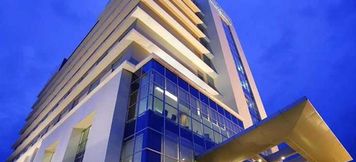 Bangunan 2 Hotel Santika Makassar