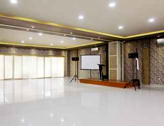 Lobby 2 Hotel Morina Malang