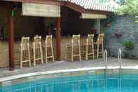 Bar, Cafe and Lounge Villa Yukie Senggigi