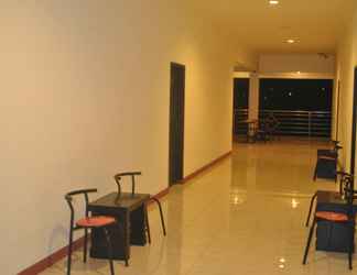 Lobby 2 Grand Wisata Hotel Ende