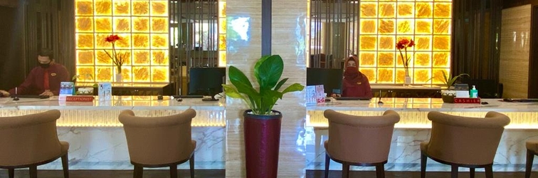 Lobby Pangeran Beach Hotel