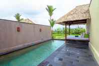 Swimming Pool Alam Puisi Villa Ubud