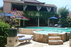 スイミングプール Villa Almarik Resort