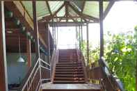 Lobby Hotel Raja Ampat