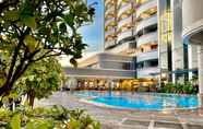 Kolam Renang 3 Planet Holiday Hotel & Residence