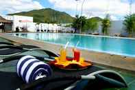 Swimming Pool Grand Royal Taliwang Hotel