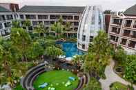 สระว่ายน้ำ Golden Tulip Jineng Resort Bali