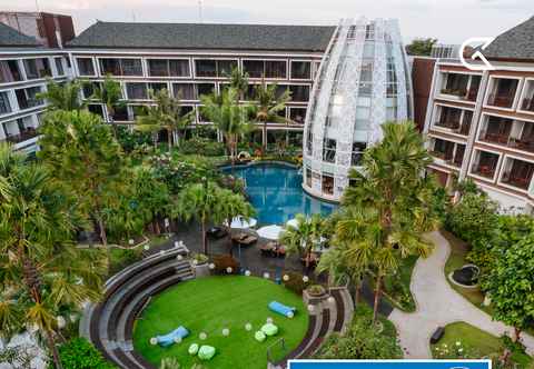 Hồ bơi Golden Tulip Jineng Resort Bali