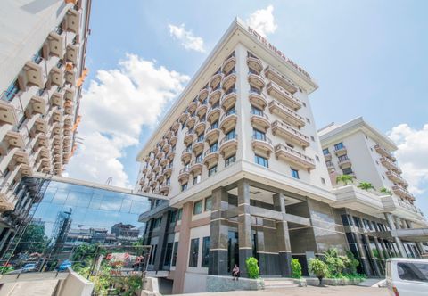 Exterior Mega Anggrek Hotel Jakarta Slipi