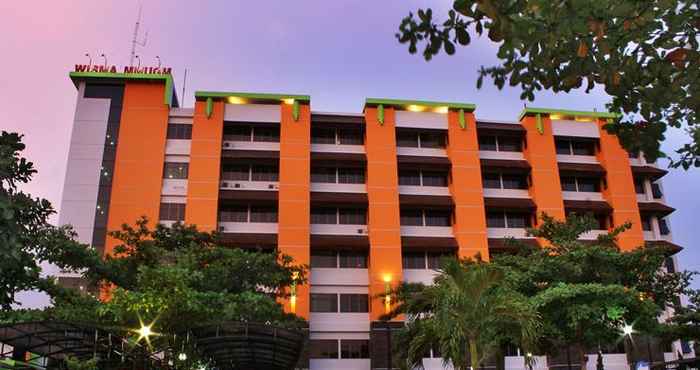 Luar Bangunan MMUGM Hotel