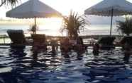 Swimming Pool 4 Twilight Ceningan