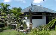 Exterior 5 Villa Senyum