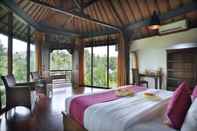 Kamar Tidur Gusde Tranquil Villas by EPS