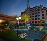 Swimming Pool 5 Novita Hotel Jambi