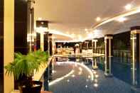 สระว่ายน้ำ Grand Savero Hotel Bogor