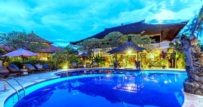 Kolam Renang New Adirama Beach Hotel