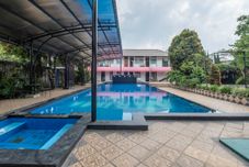 Hồ bơi Capital O 2066 Narima Hotel