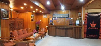 Lobi 3 Ambun Suri Hotel